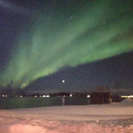 Nydelig Utsikt, Egen Leilighet Med To Parkeringer Movik  Exterior photo