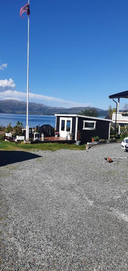 Nydelig Utsikt, Egen Leilighet Med To Parkeringer Movik  Exterior photo